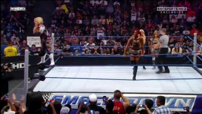 WWE_Friday_Night_SmackDown_08_19_2011_HDTV_Xvid_Divas_Tag_Team_Match_avi_000082400.jpg