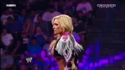 WWE_Friday_Night_SmackDown_08_19_2011_HDTV_Xvid_Divas_Tag_Team_Match_avi_000082920.jpg