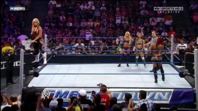 WWE_Friday_Night_SmackDown_08_19_2011_HDTV_Xvid_Divas_Tag_Team_Match_avi_000089760.jpg
