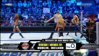 WWE_Friday_Night_SmackDown_08_19_2011_HDTV_Xvid_Divas_Tag_Team_Match_avi_000100320.jpg