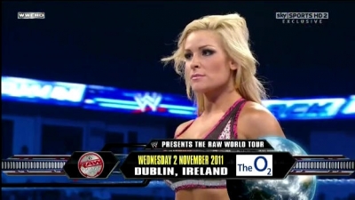 WWE_Friday_Night_SmackDown_08_19_2011_HDTV_Xvid_Divas_Tag_Team_Match_avi_000104840.jpg