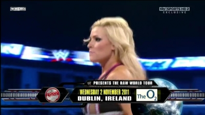 WWE_Friday_Night_SmackDown_08_19_2011_HDTV_Xvid_Divas_Tag_Team_Match_avi_000105960.jpg