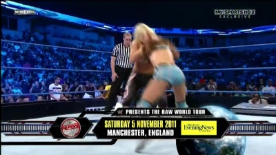 WWE_Friday_Night_SmackDown_08_19_2011_HDTV_Xvid_Divas_Tag_Team_Match_avi_000108800.jpg