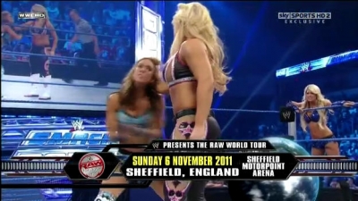 WWE_Friday_Night_SmackDown_08_19_2011_HDTV_Xvid_Divas_Tag_Team_Match_avi_000116600.jpg