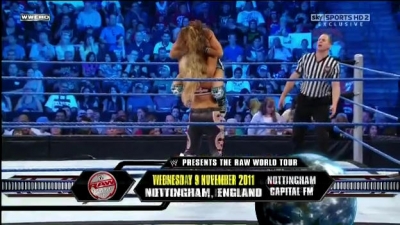 WWE_Friday_Night_SmackDown_08_19_2011_HDTV_Xvid_Divas_Tag_Team_Match_avi_000127200.jpg