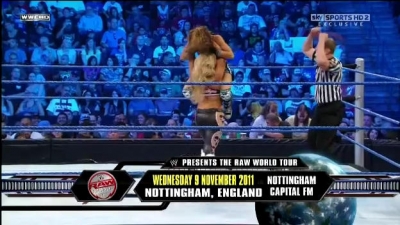 WWE_Friday_Night_SmackDown_08_19_2011_HDTV_Xvid_Divas_Tag_Team_Match_avi_000128400.jpg