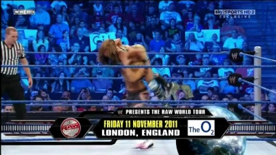 WWE_Friday_Night_SmackDown_08_19_2011_HDTV_Xvid_Divas_Tag_Team_Match_avi_000147600.jpg