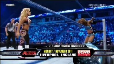 WWE_Friday_Night_SmackDown_08_19_2011_HDTV_Xvid_Divas_Tag_Team_Match_avi_000164640.jpg