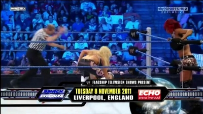 WWE_Friday_Night_SmackDown_08_19_2011_HDTV_Xvid_Divas_Tag_Team_Match_avi_000175040.jpg