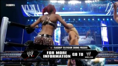 WWE_Friday_Night_SmackDown_08_19_2011_HDTV_Xvid_Divas_Tag_Team_Match_avi_000181600.jpg