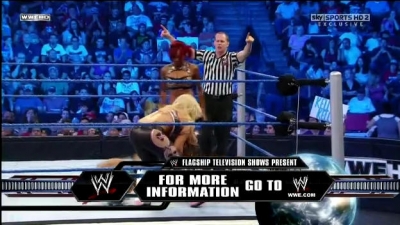 WWE_Friday_Night_SmackDown_08_19_2011_HDTV_Xvid_Divas_Tag_Team_Match_avi_000184080.jpg