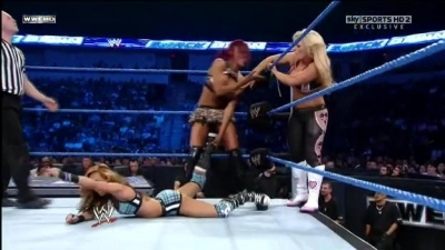 WWE_Friday_Night_SmackDown_08_19_2011_HDTV_Xvid_Divas_Tag_Team_Match_avi_000241680.jpg