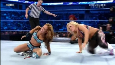 WWE_Friday_Night_SmackDown_08_19_2011_HDTV_Xvid_Divas_Tag_Team_Match_avi_000250880.jpg