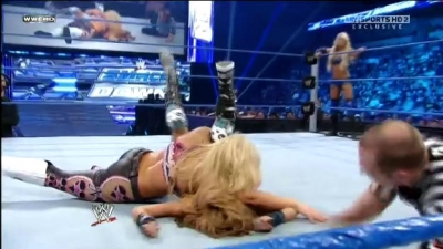 WWE_Friday_Night_SmackDown_08_19_2011_HDTV_Xvid_Divas_Tag_Team_Match_avi_000258760.jpg