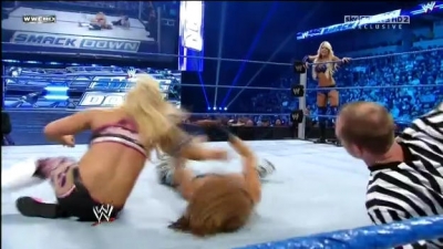 WWE_Friday_Night_SmackDown_08_19_2011_HDTV_Xvid_Divas_Tag_Team_Match_avi_000259920.jpg