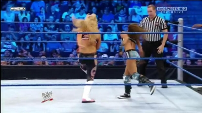 WWE_Friday_Night_SmackDown_08_19_2011_HDTV_Xvid_Divas_Tag_Team_Match_avi_000264960.jpg