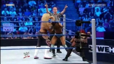WWE_Friday_Night_SmackDown_08_19_2011_HDTV_Xvid_Divas_Tag_Team_Match_avi_000270360.jpg