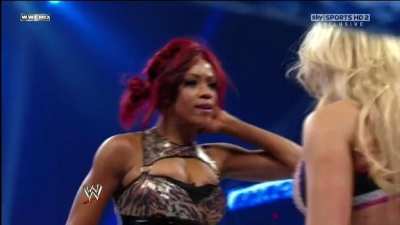 WWE_Friday_Night_SmackDown_08_19_2011_HDTV_Xvid_Divas_Tag_Team_Match_avi_000403840.jpg