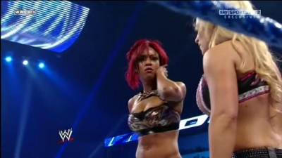 WWE_Friday_Night_SmackDown_08_19_2011_HDTV_Xvid_Divas_Tag_Team_Match_avi_000426120.jpg
