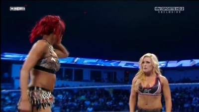 WWE_Friday_Night_SmackDown_08_19_2011_HDTV_Xvid_Divas_Tag_Team_Match_avi_000430280.jpg