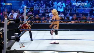 WWE_Friday_Night_SmackDown_08_19_2011_HDTV_Xvid_Divas_Tag_Team_Match_avi_000433480.jpg