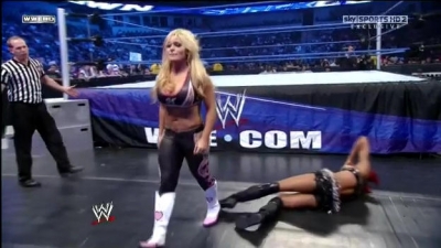 WWE_Friday_Night_SmackDown_08_19_2011_HDTV_Xvid_Divas_Tag_Team_Match_avi_000458760.jpg