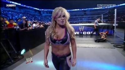 WWE_Friday_Night_SmackDown_08_19_2011_HDTV_Xvid_Divas_Tag_Team_Match_avi_000463760.jpg