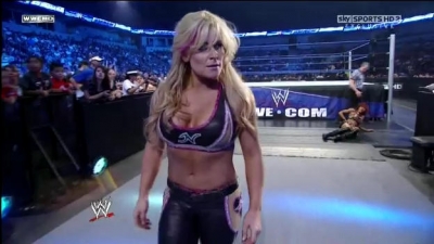 WWE_Friday_Night_SmackDown_08_19_2011_HDTV_Xvid_Divas_Tag_Team_Match_avi_000464280.jpg