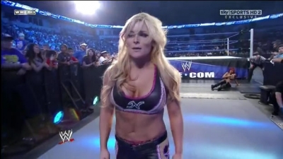 WWE_Friday_Night_SmackDown_08_19_2011_HDTV_Xvid_Divas_Tag_Team_Match_avi_000465400.jpg