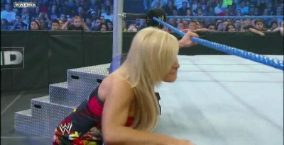 WWE_Friday_Night_Smackdown_2011_07_08_avi_000131764.jpg