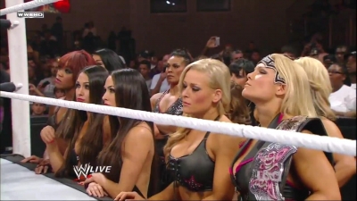 WWE_Monday_Night_Raw_2011_10_03_720p_HDTV_28129_mkv_000262762.jpg