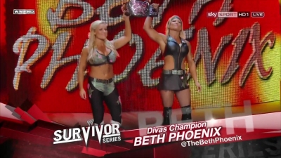WWE_PPV_Survivor_Series_11_20_2011_720p_HDTV_x264_28129_Eve_Torres_vs_Beth_Phoenix_mkv_000091439.jpg