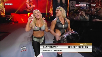 WWE_PPV_Survivor_Series_11_20_2011_720p_HDTV_x264_28129_Eve_Torres_vs_Beth_Phoenix_mkv_000105519.jpg