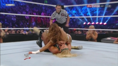 WWE_PPV_Survivor_Series_11_20_2011_720p_HDTV_x264_28129_Eve_Torres_vs_Beth_Phoenix_mkv_000182719.jpg