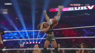 WWE_PPV_Survivor_Series_11_20_2011_720p_HDTV_x264_28129_Eve_Torres_vs_Beth_Phoenix_mkv_000220959.jpg