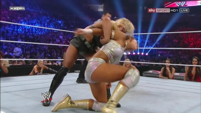 WWE_PPV_Survivor_Series_11_20_2011_720p_HDTV_x264_28129_Eve_Torres_vs_Beth_Phoenix_mkv_000322039.jpg