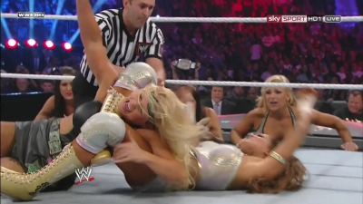 WWE_PPV_Survivor_Series_11_20_2011_720p_HDTV_x264_28129_Eve_Torres_vs_Beth_Phoenix_mkv_000341599.jpg