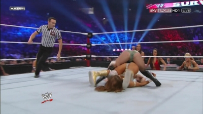 WWE_PPV_Survivor_Series_11_20_2011_720p_HDTV_x264_28129_Eve_Torres_vs_Beth_Phoenix_mkv_000364999.jpg