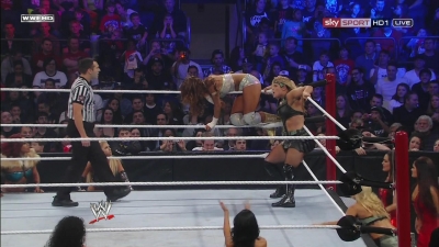 WWE_PPV_Survivor_Series_11_20_2011_720p_HDTV_x264_28129_Eve_Torres_vs_Beth_Phoenix_mkv_000396719.jpg