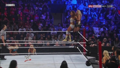 WWE_PPV_Survivor_Series_11_20_2011_720p_HDTV_x264_28129_Eve_Torres_vs_Beth_Phoenix_mkv_000417879.jpg