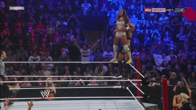 WWE_PPV_Survivor_Series_11_20_2011_720p_HDTV_x264_28129_Eve_Torres_vs_Beth_Phoenix_mkv_000424279.jpg