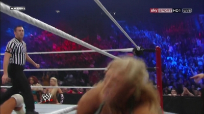 WWE_PPV_Survivor_Series_11_20_2011_720p_HDTV_x264_28129_Eve_Torres_vs_Beth_Phoenix_mkv_000432679.jpg