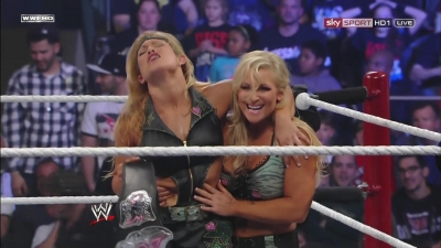 WWE_PPV_Survivor_Series_11_20_2011_720p_HDTV_x264_28129_Eve_Torres_vs_Beth_Phoenix_mkv_000453719.jpg