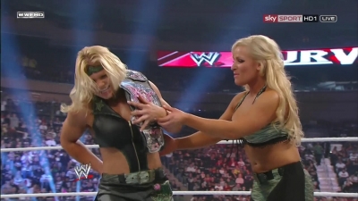 WWE_PPV_Survivor_Series_11_20_2011_720p_HDTV_x264_28129_Eve_Torres_vs_Beth_Phoenix_mkv_000488999.jpg