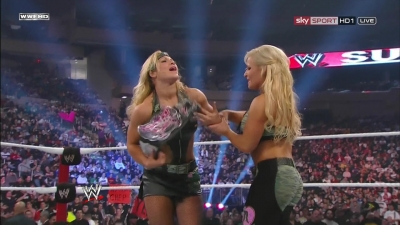 WWE_PPV_Survivor_Series_11_20_2011_720p_HDTV_x264_28129_Eve_Torres_vs_Beth_Phoenix_mkv_000490679.jpg