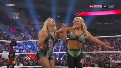 WWE_PPV_Survivor_Series_11_20_2011_720p_HDTV_x264_28129_Eve_Torres_vs_Beth_Phoenix_mkv_000493079.jpg