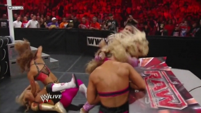 WWE_Raw_10_03_11_720p_AC3_5_1_x264_mkv_000130797.jpg