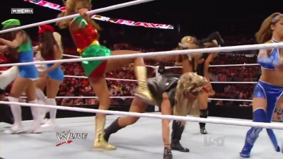 WWE_Raw_10_31_11_720p_AC3_5_1_x264_mkv_000326159.jpg