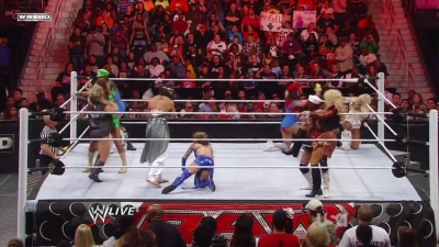 WWE_Raw_10_31_11_720p_AC3_5_1_x264_mkv_000340424.jpg
