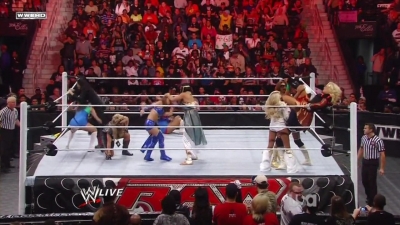 WWE_Raw_10_31_11_720p_AC3_5_1_x264_mkv_000353203.jpg